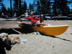 chico-dopo-limportante-vittoria-a-Lake-Tahoe-Nevada-con-il-cane-Dillon