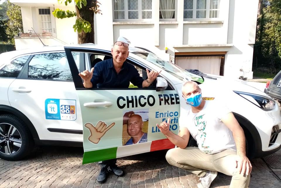 I Taxi di Bologna si schierano per Chico